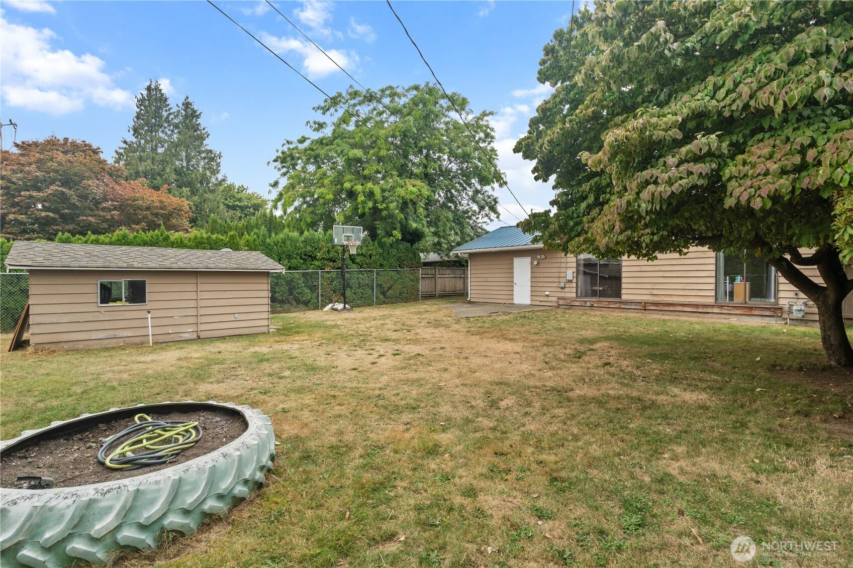 Property photo 31