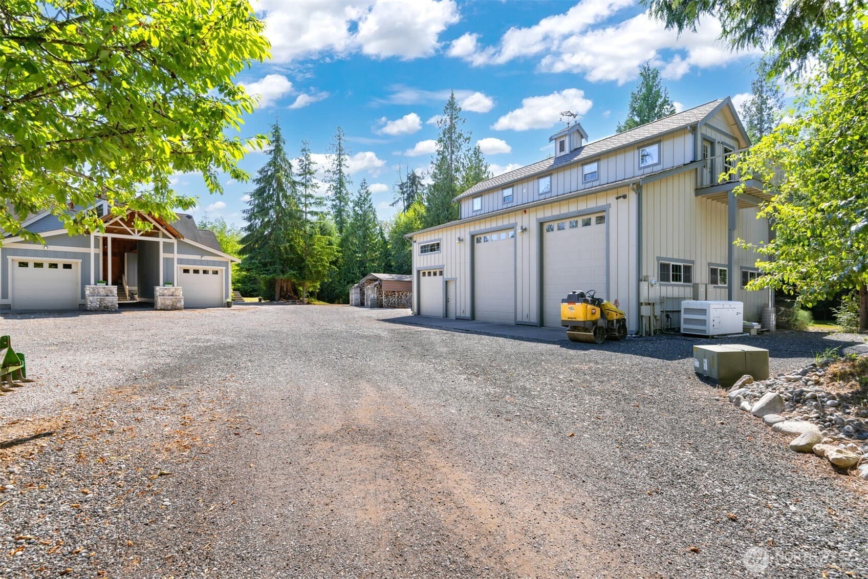 Property photo 32