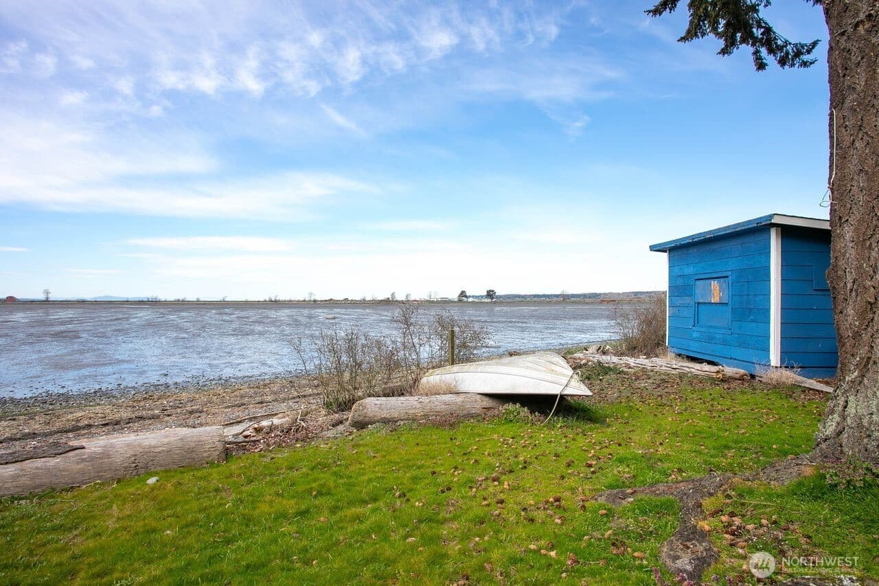 Property photo 35