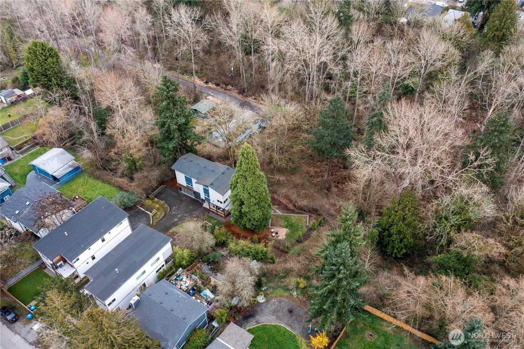 Property photo 35