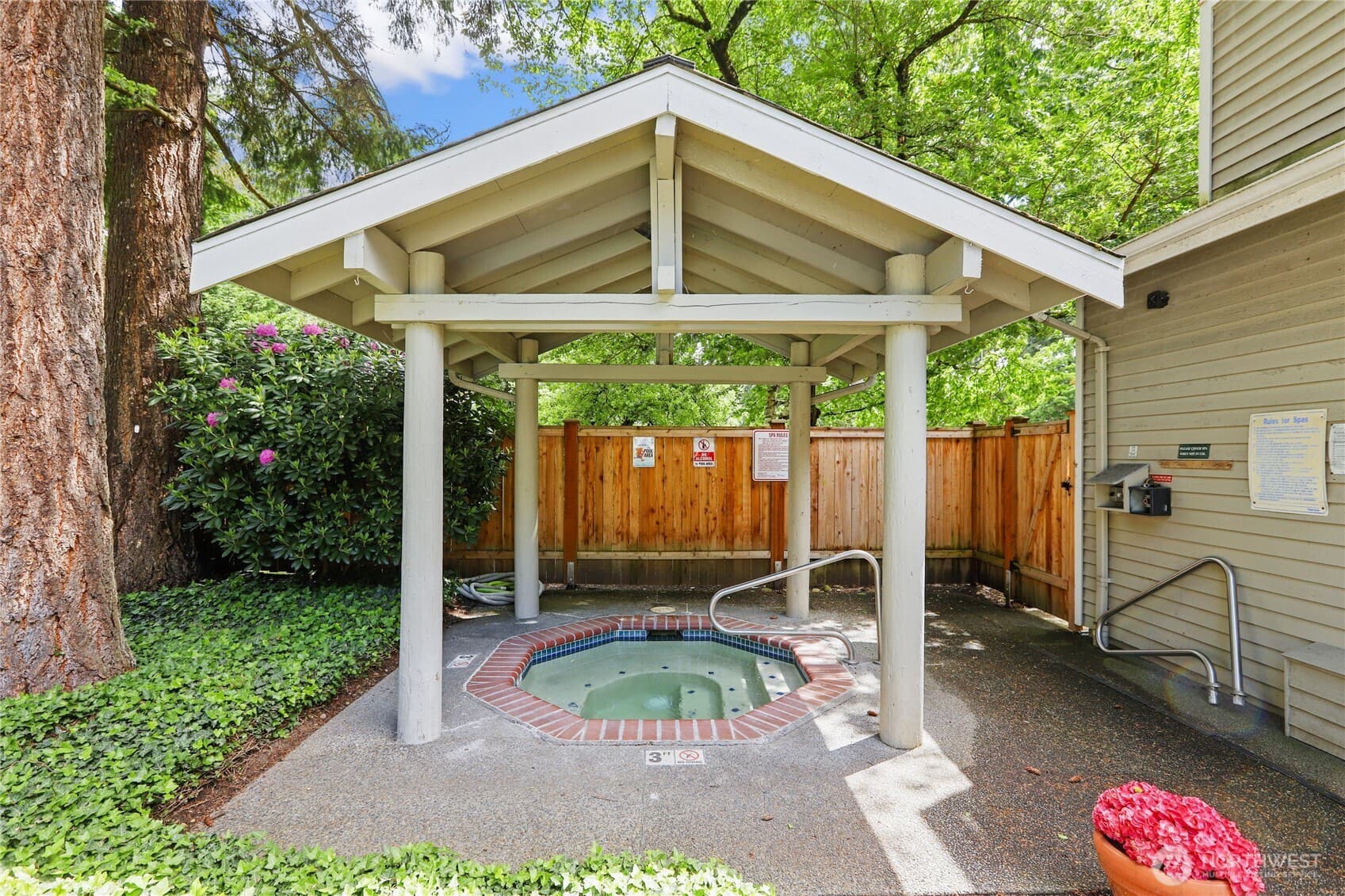 Property photo 24
