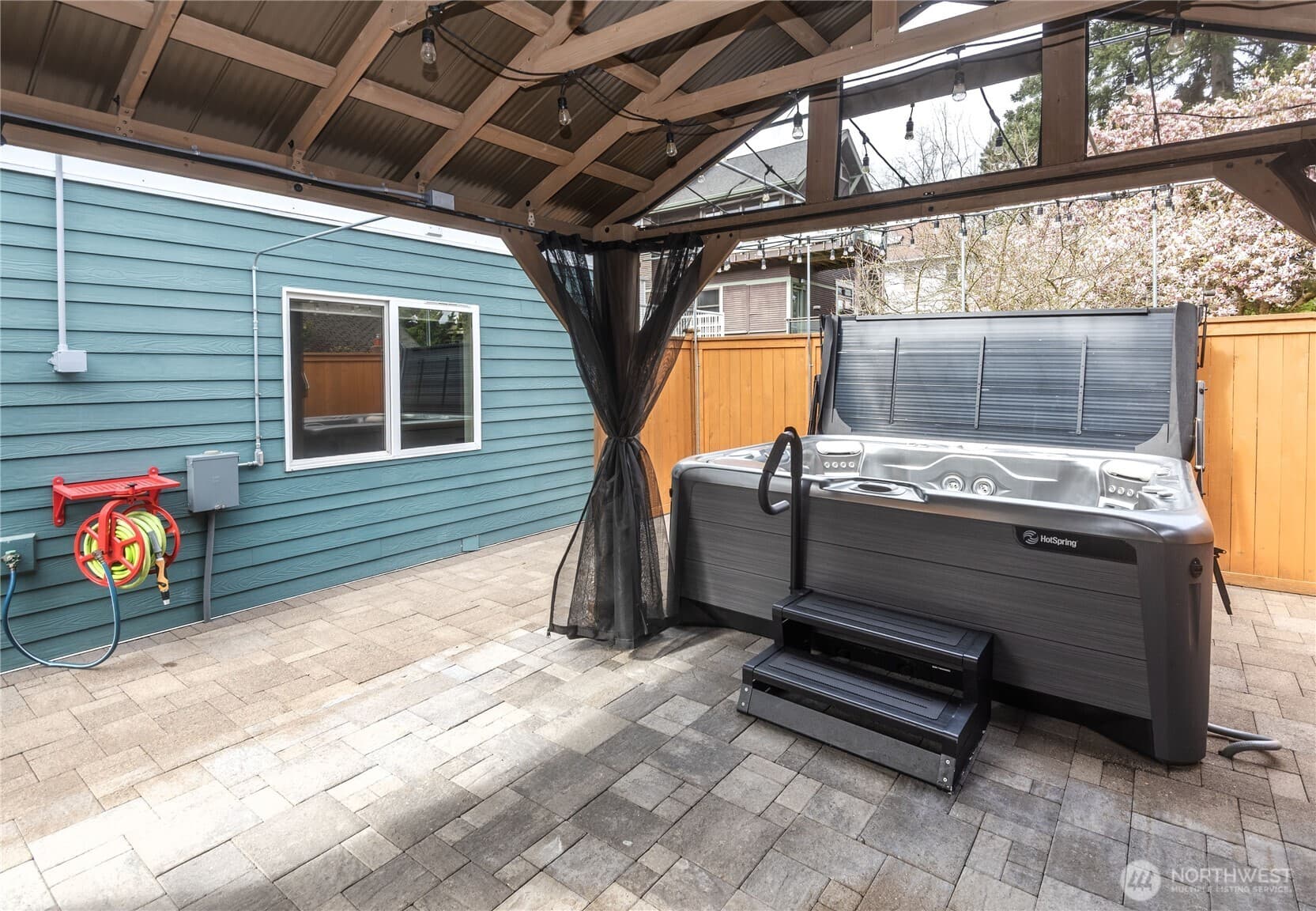 Property photo 33
