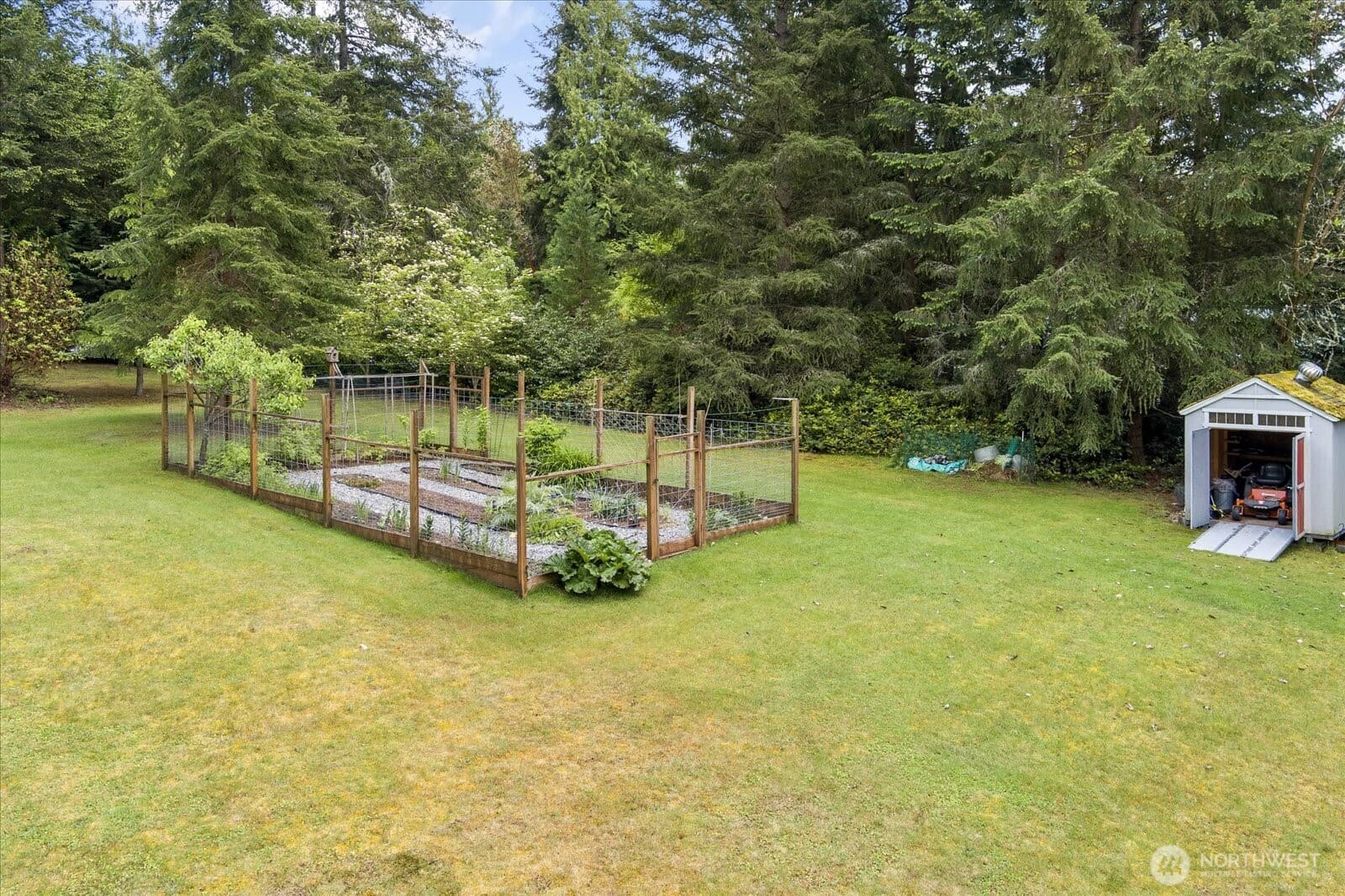 Property photo 37