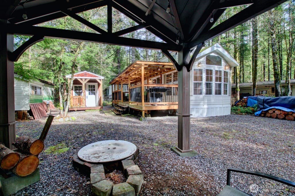 Property photo 25