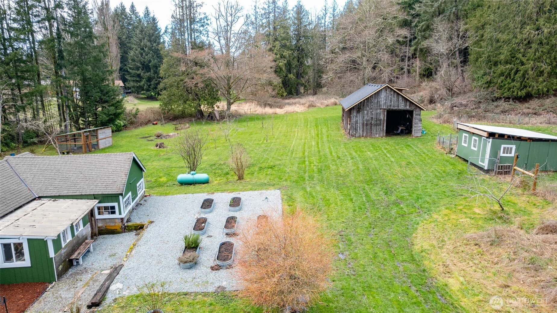 Property photo 32