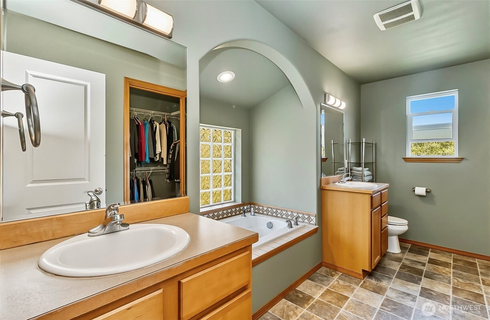 Property photo 28