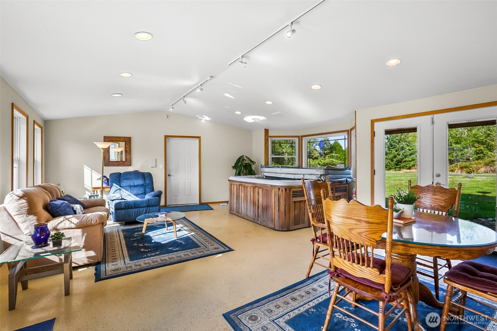 Property photo 32