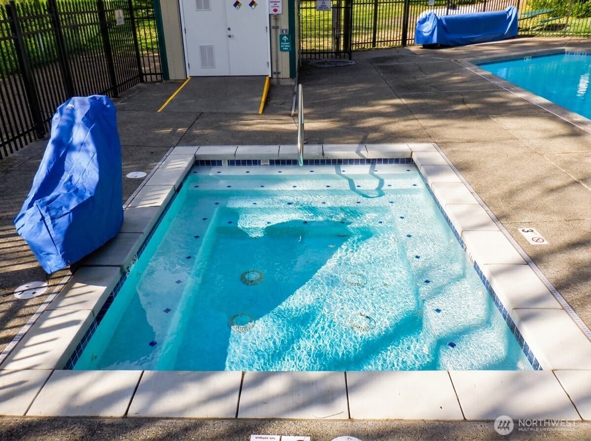 Property photo 33