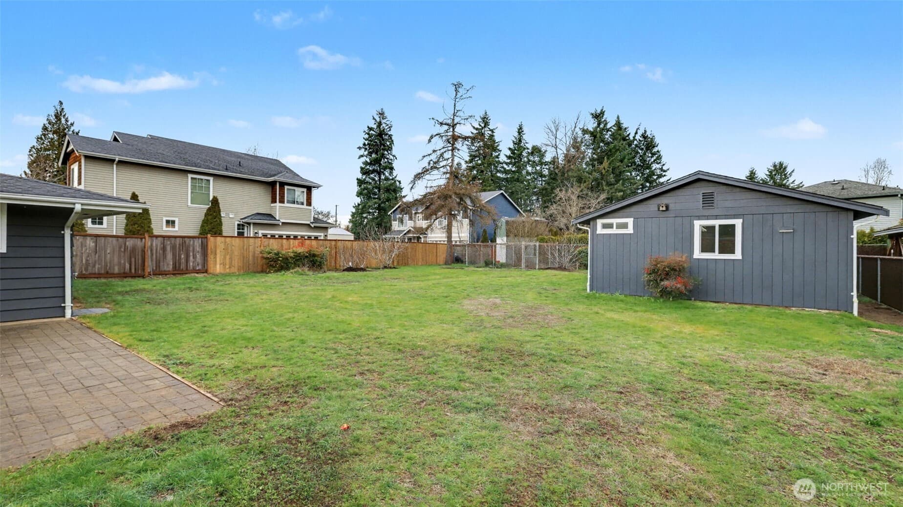 Property photo 32