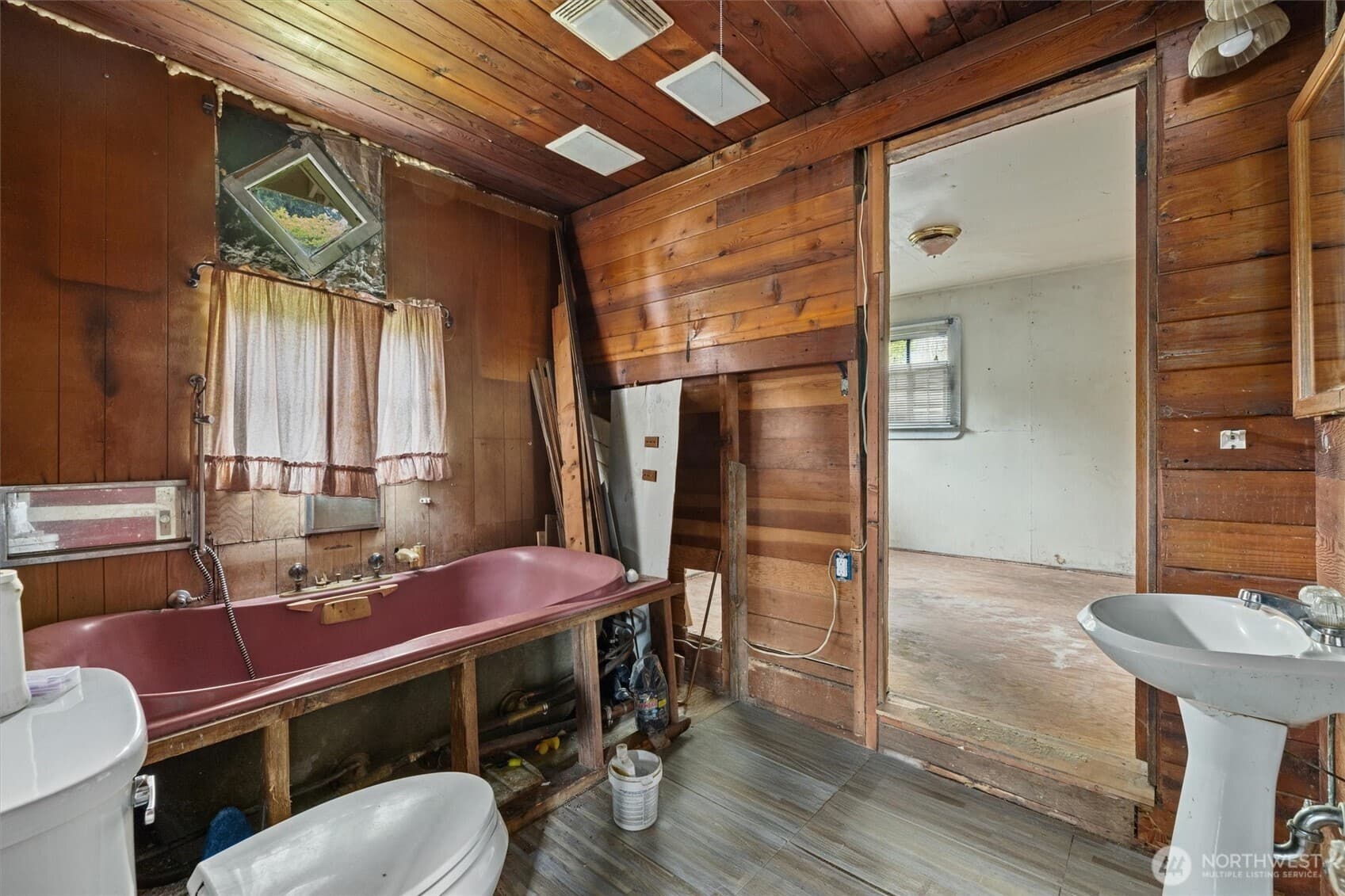 Property photo 33
