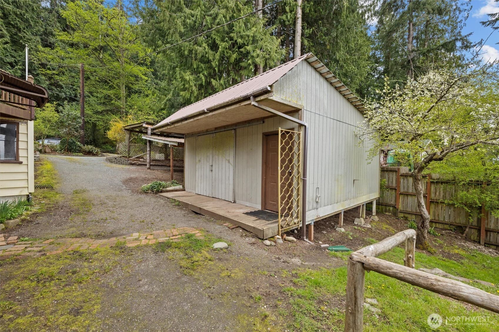 Property photo 37