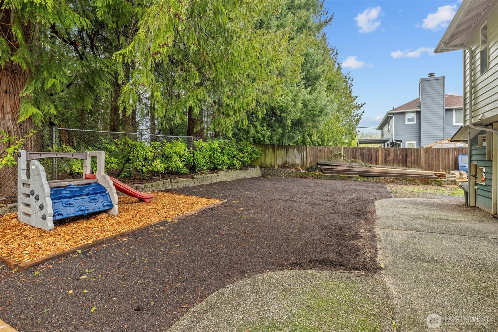 Property photo 35