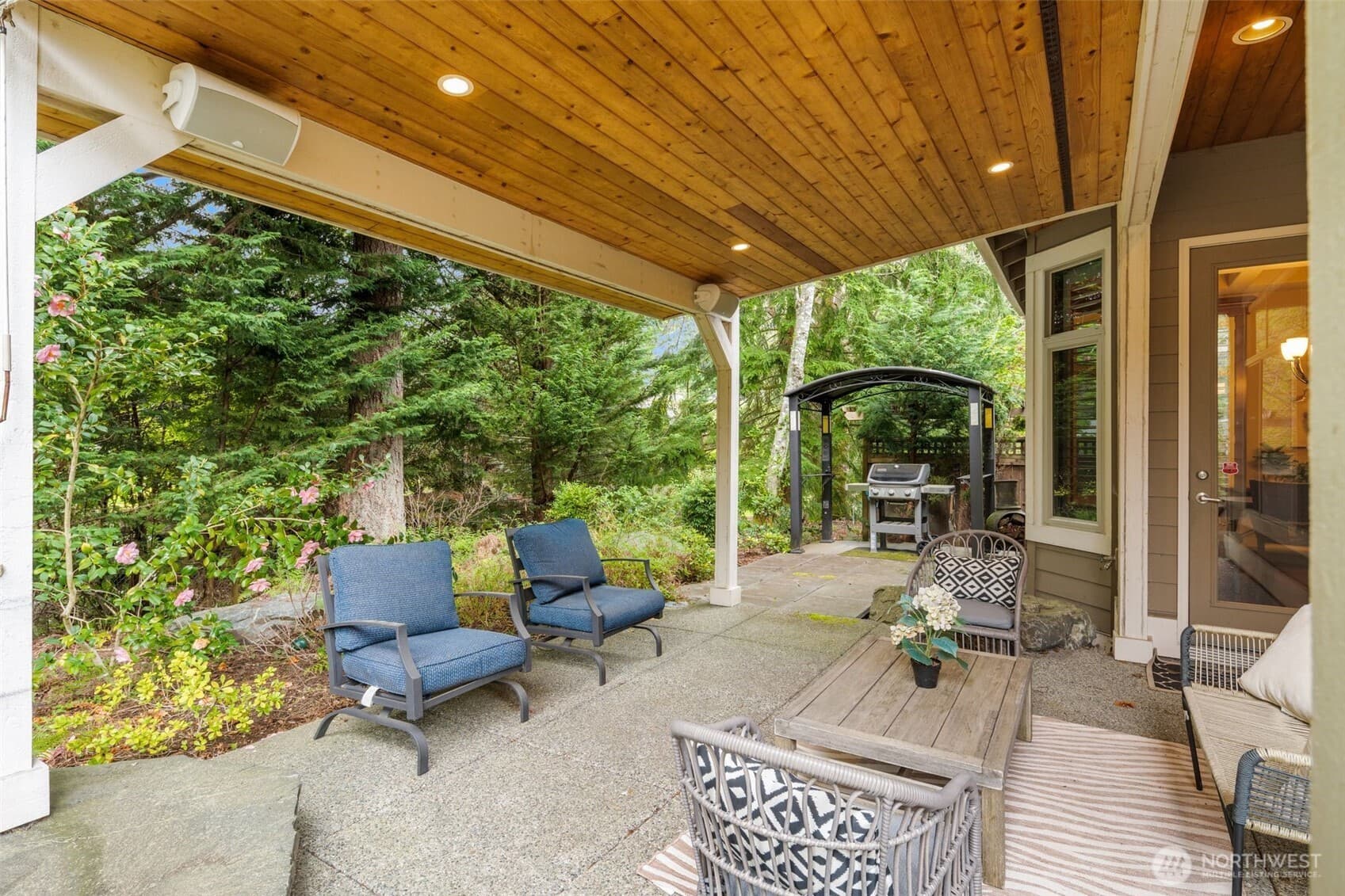 Property photo 32