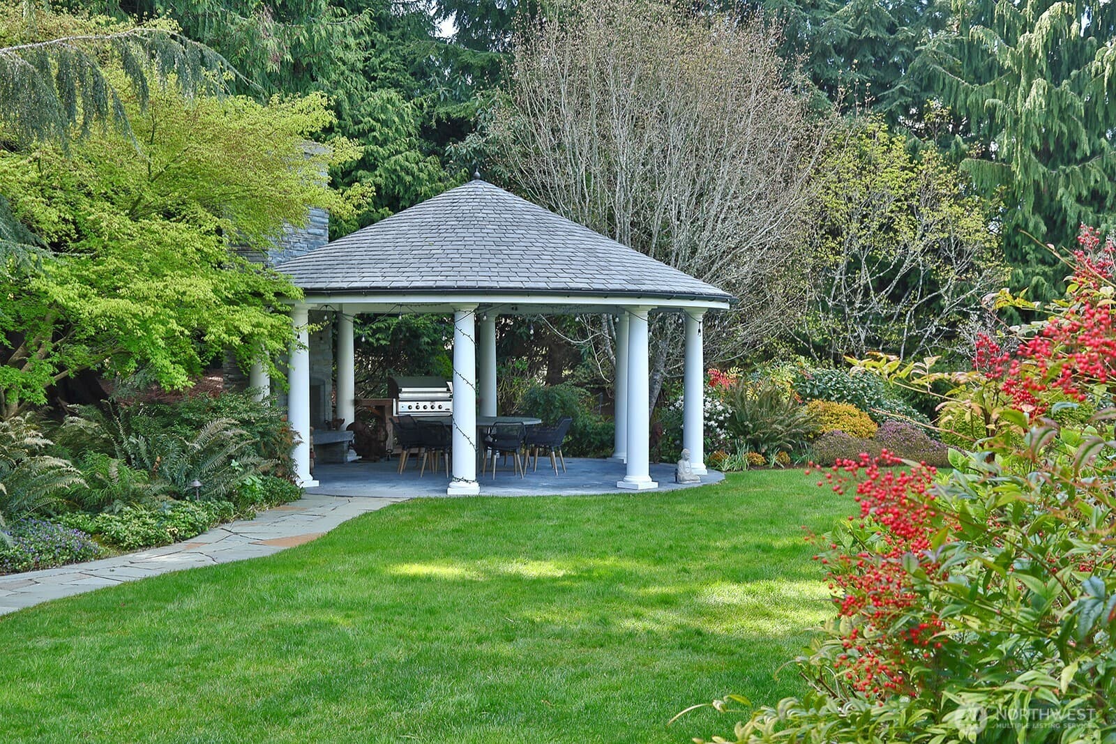 Property photo 33