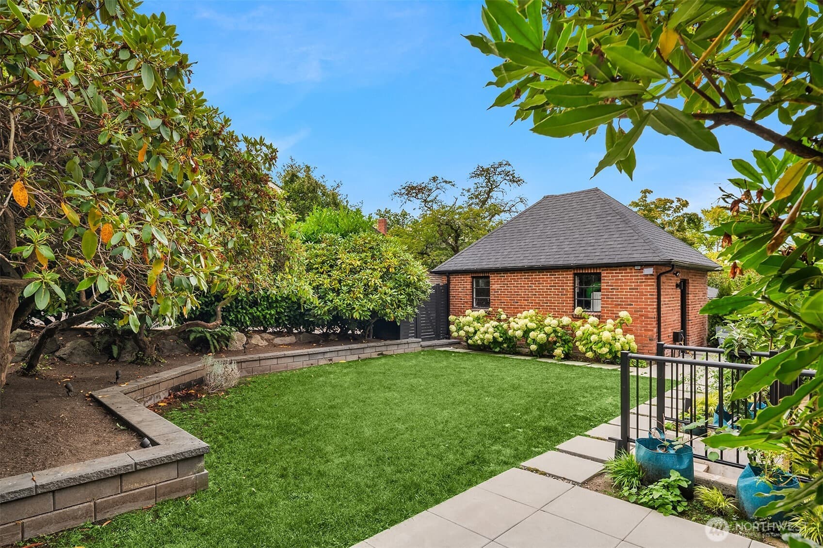 Property photo 28