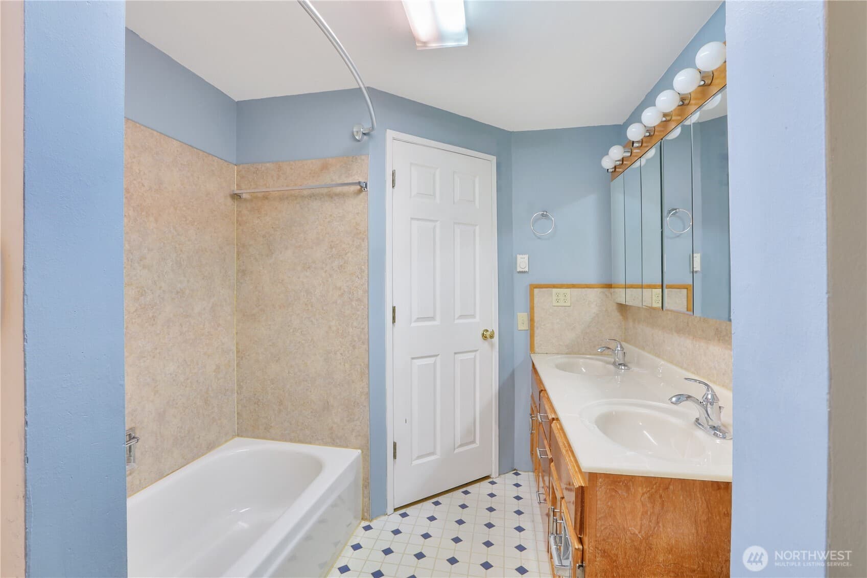 Property photo 35