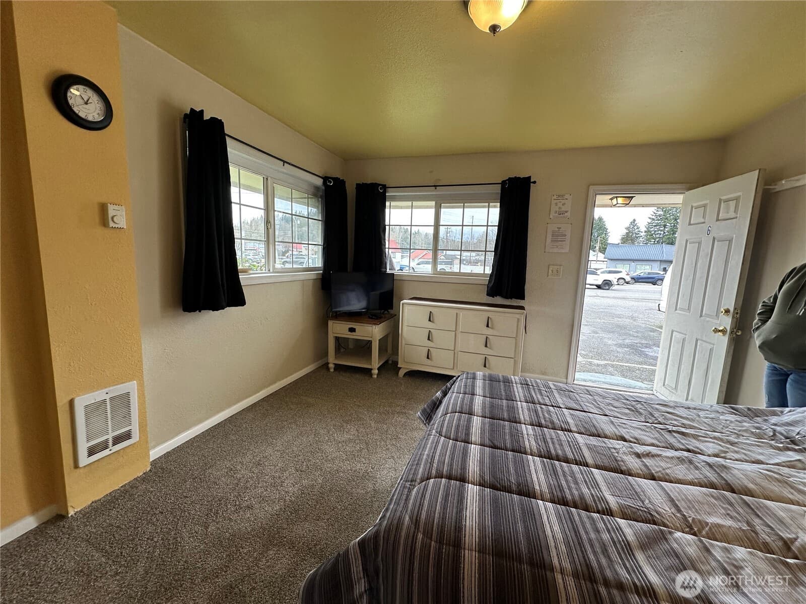 Property photo 32