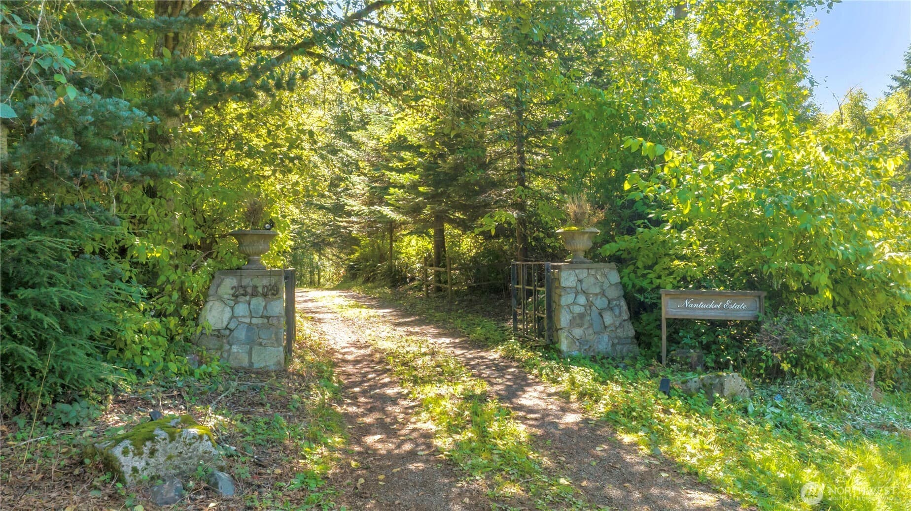 Property photo 35