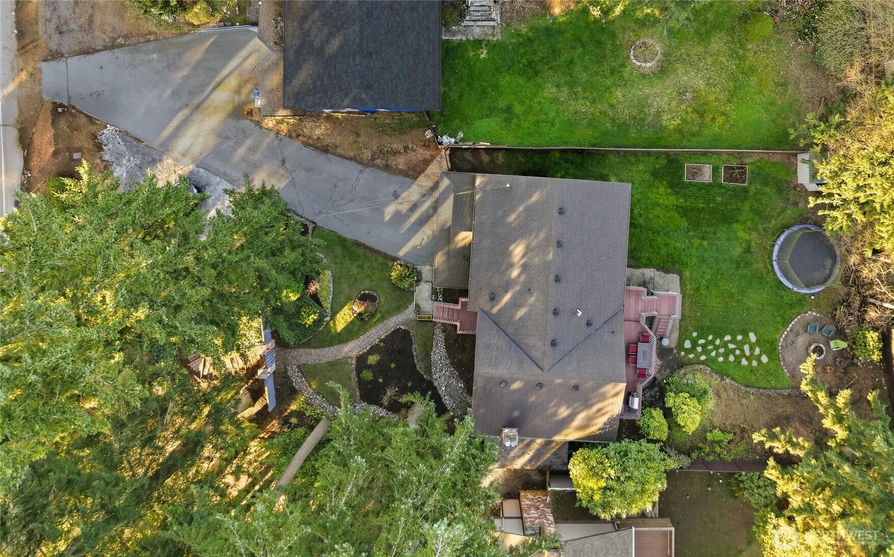 Property photo 38