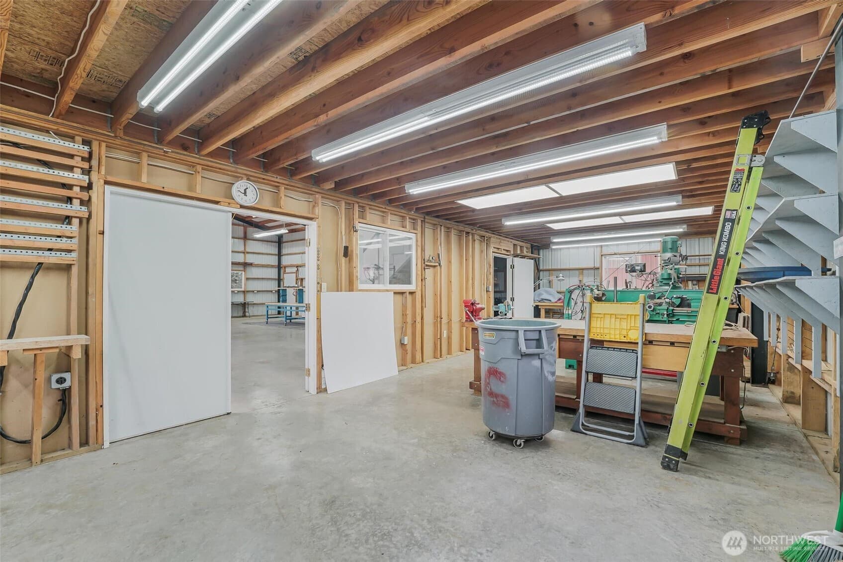 Property photo 28