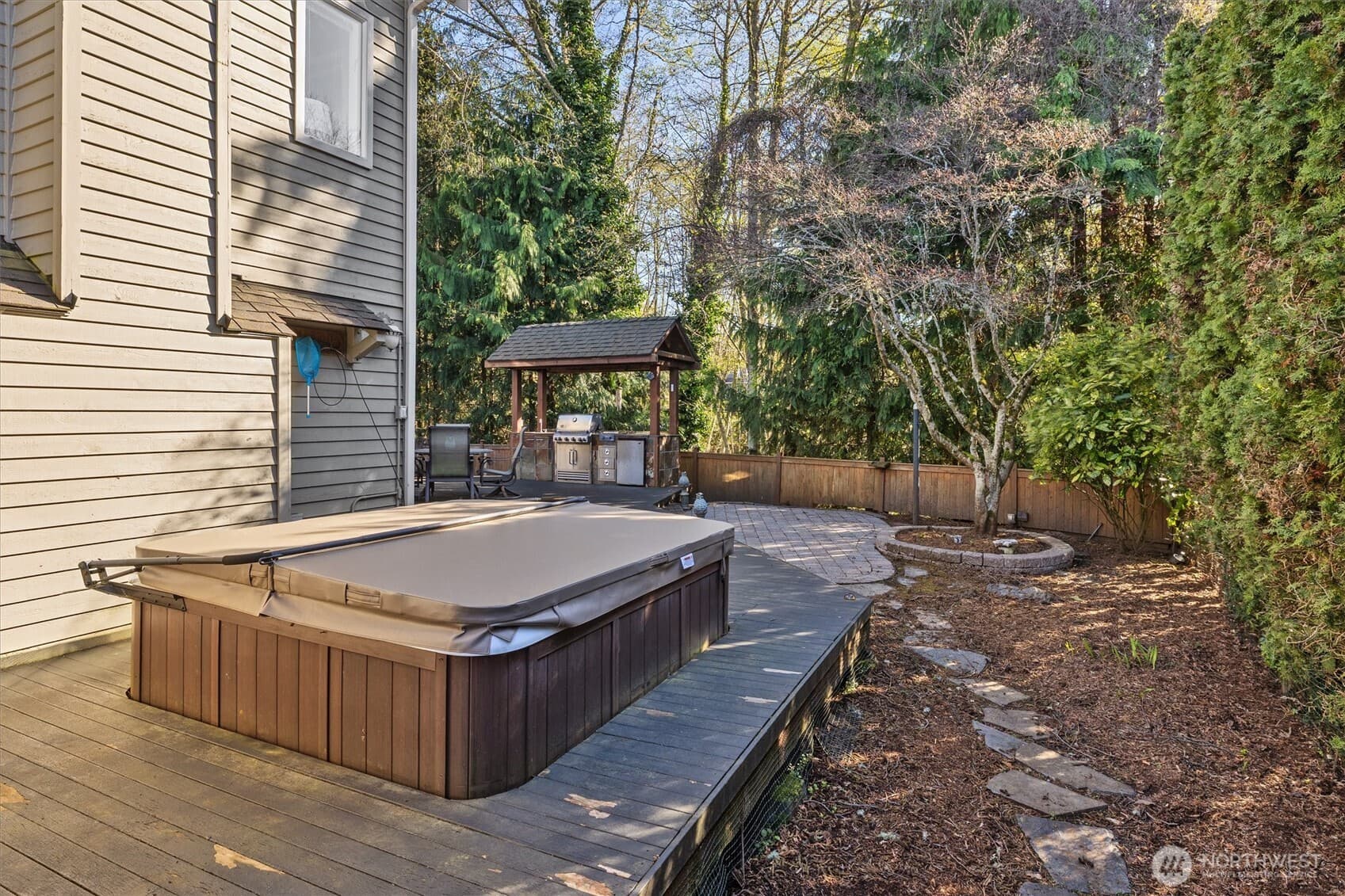 Property photo 33