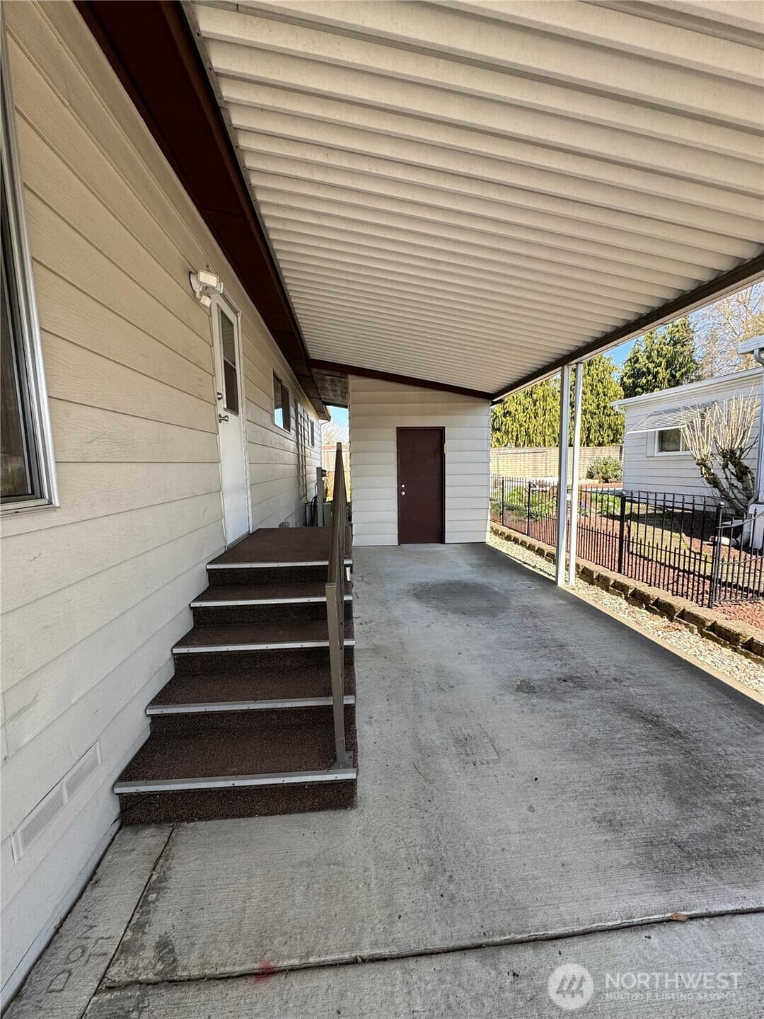 Property photo 31