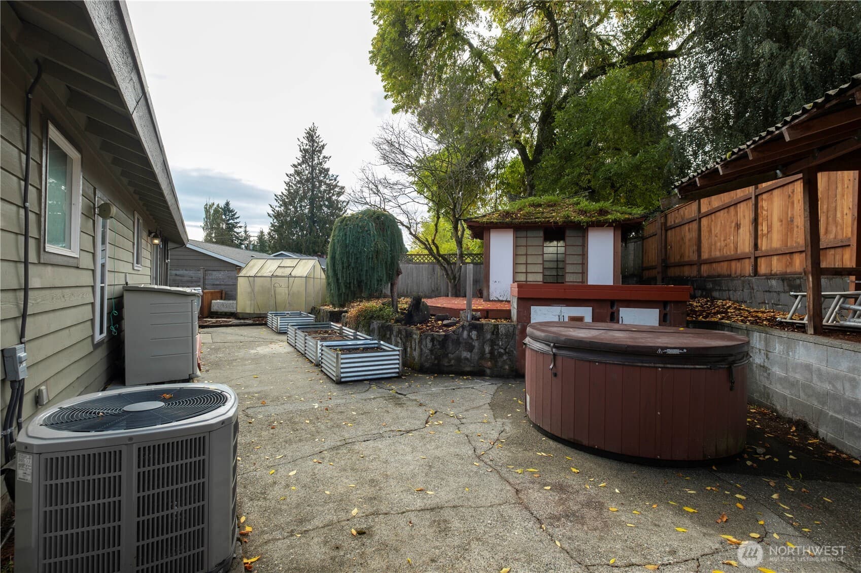 Property photo 35