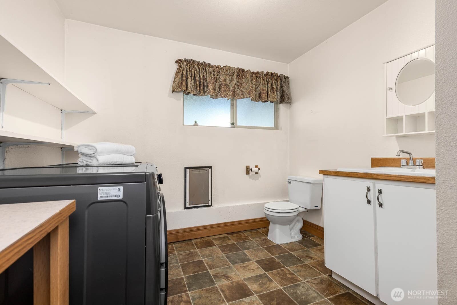 Property photo 28