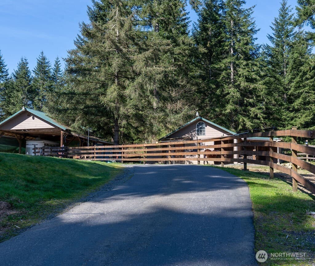 Property photo 35