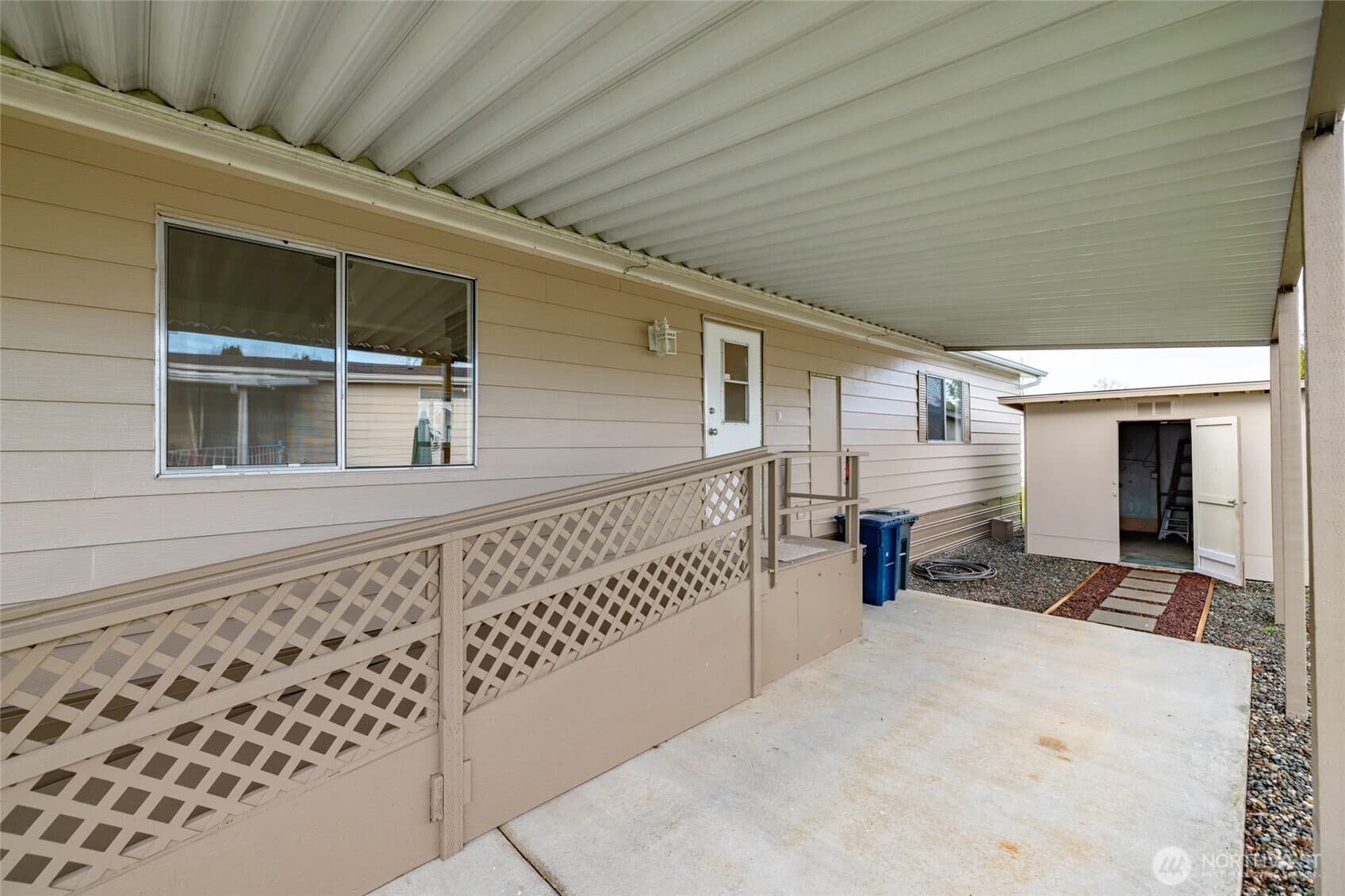 Property photo 35