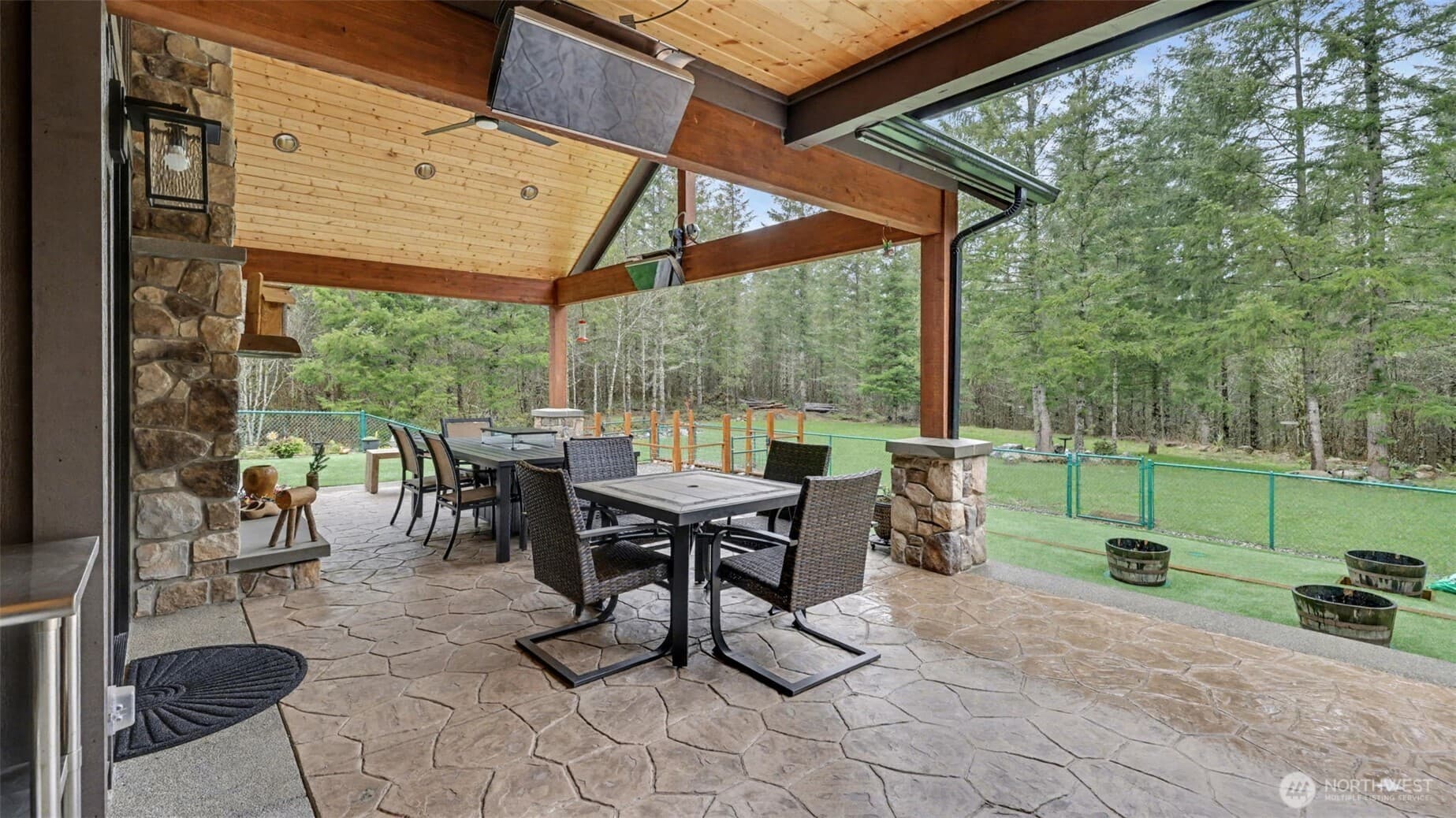 Property photo 32