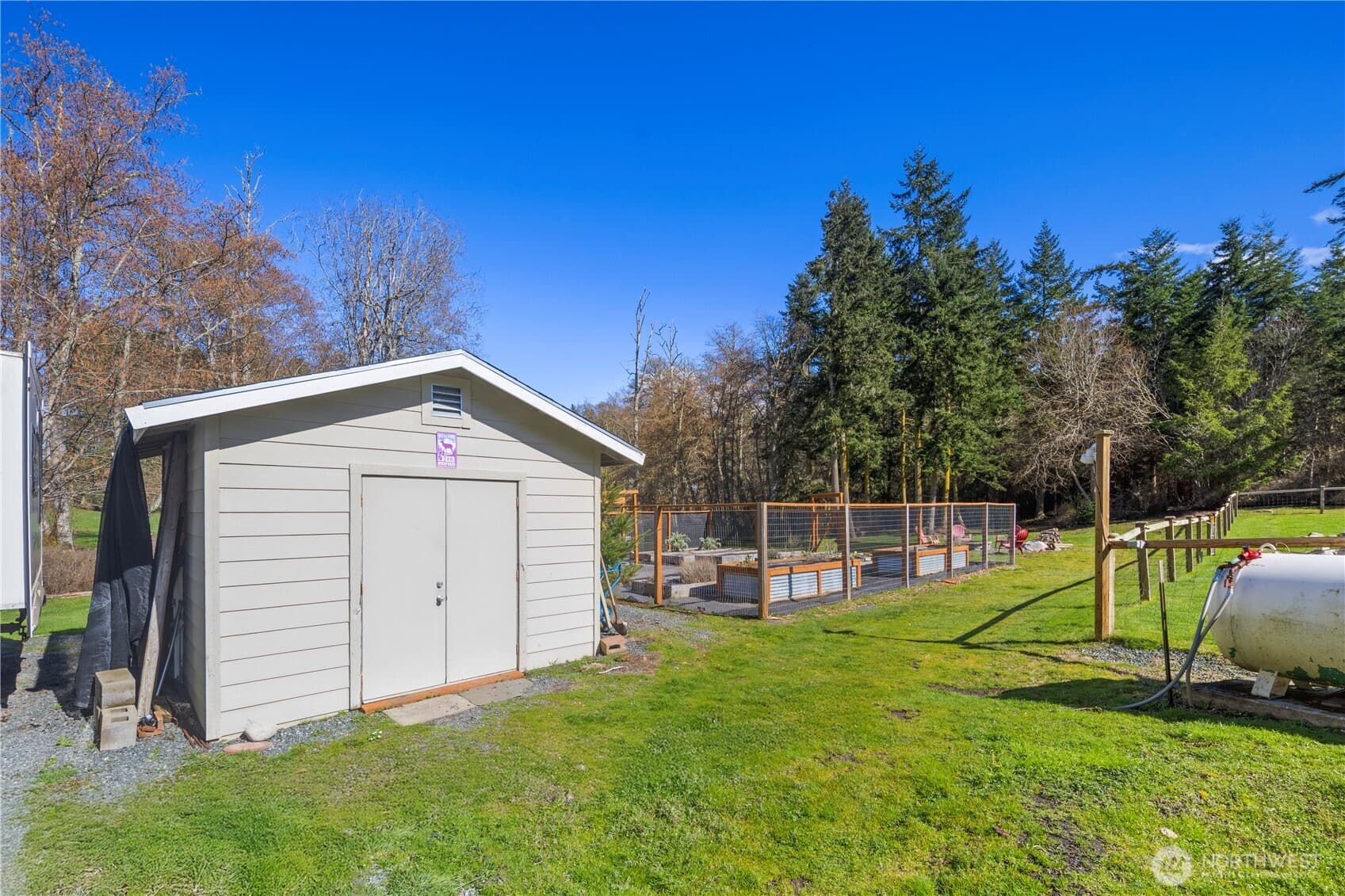 Property photo 33