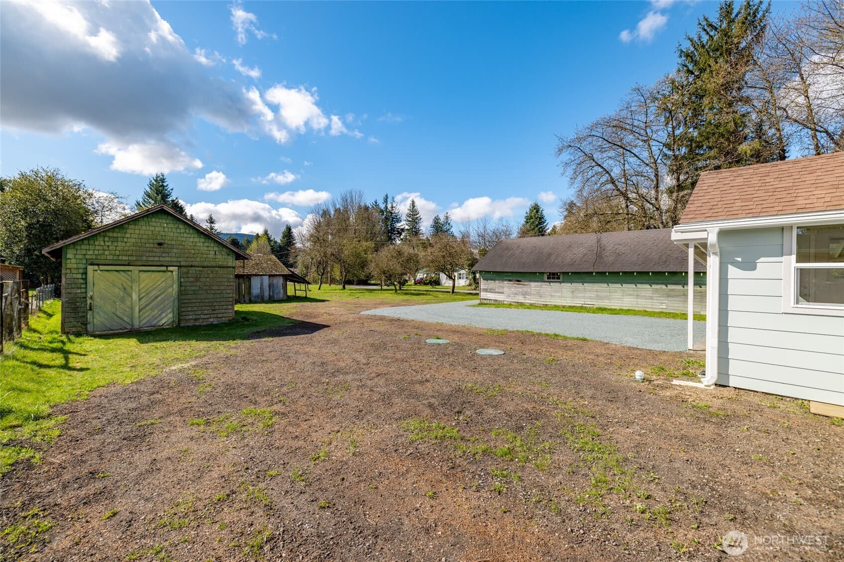 Property photo 33
