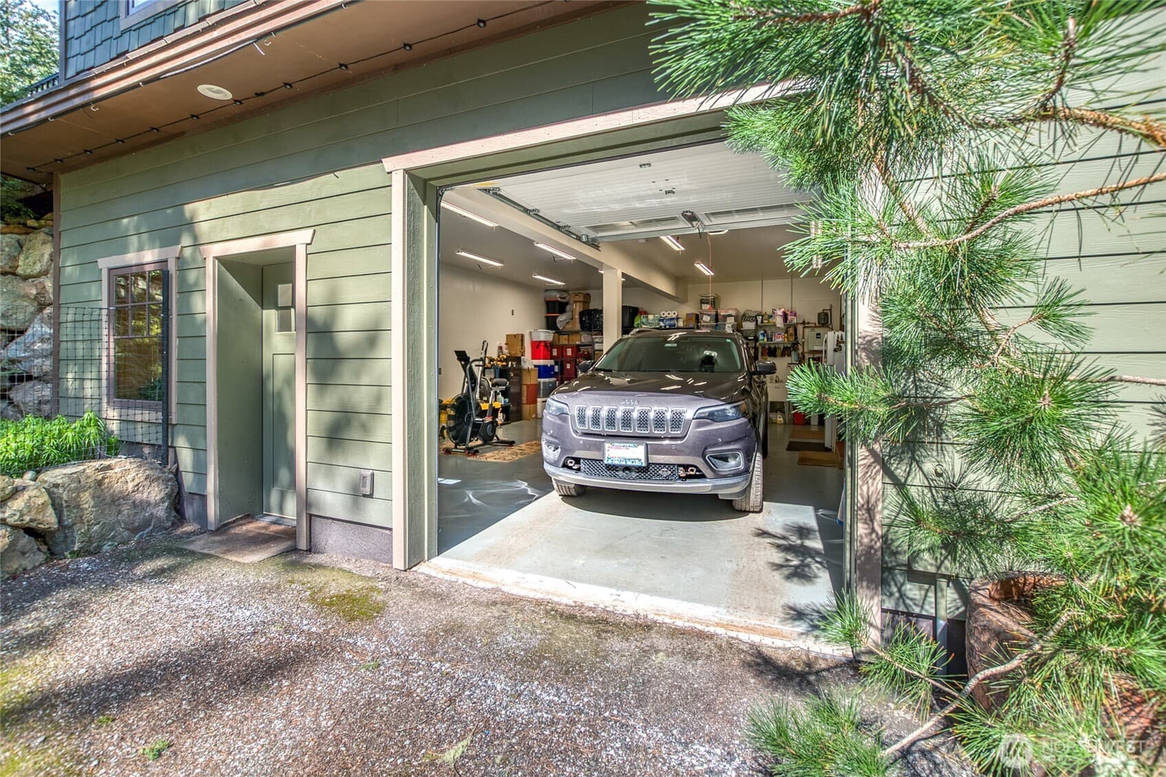Property photo 24