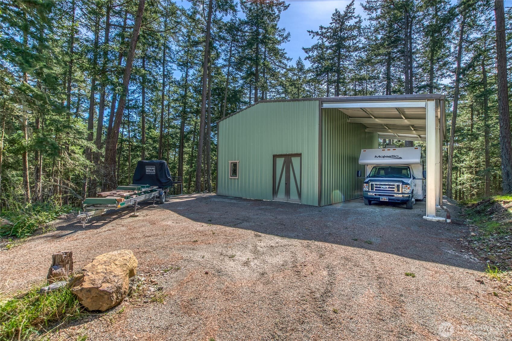 Property photo 32