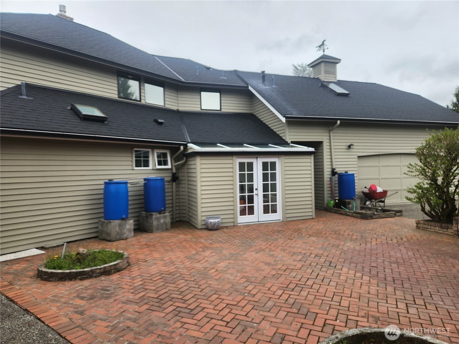 Property photo 32