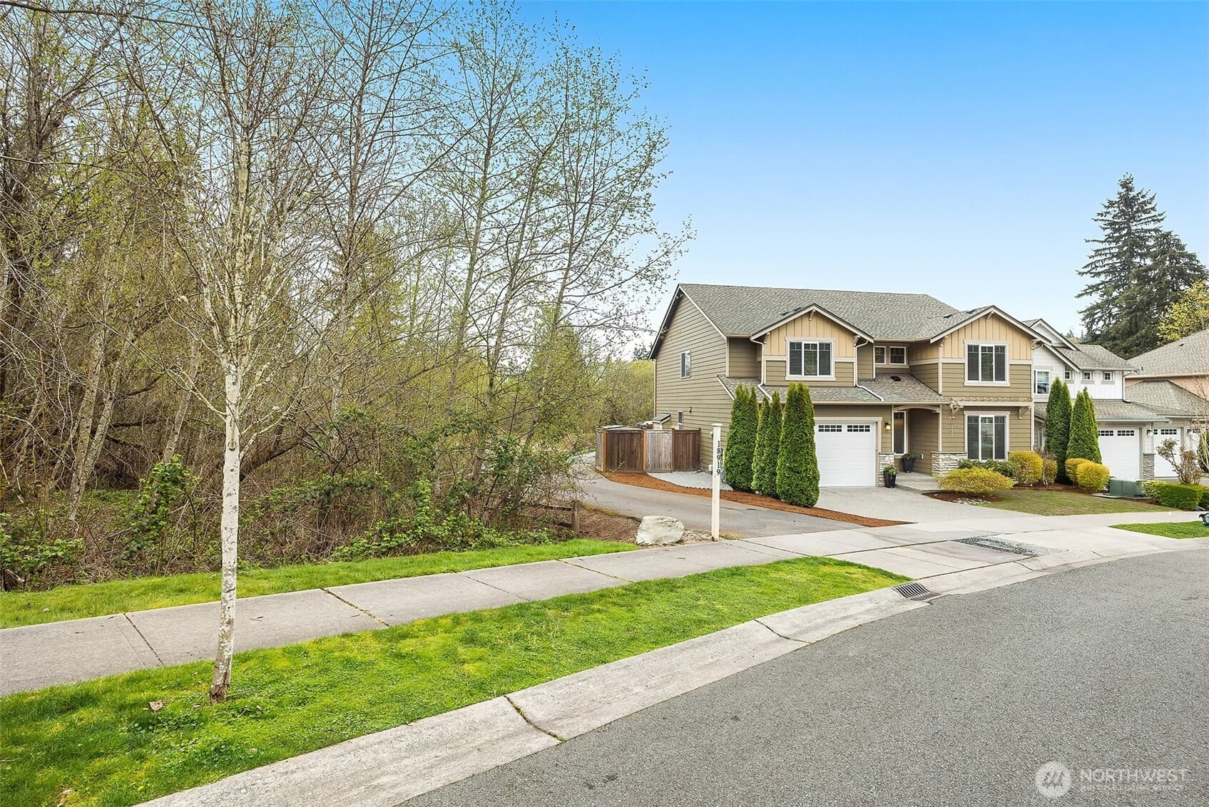 Property photo 35