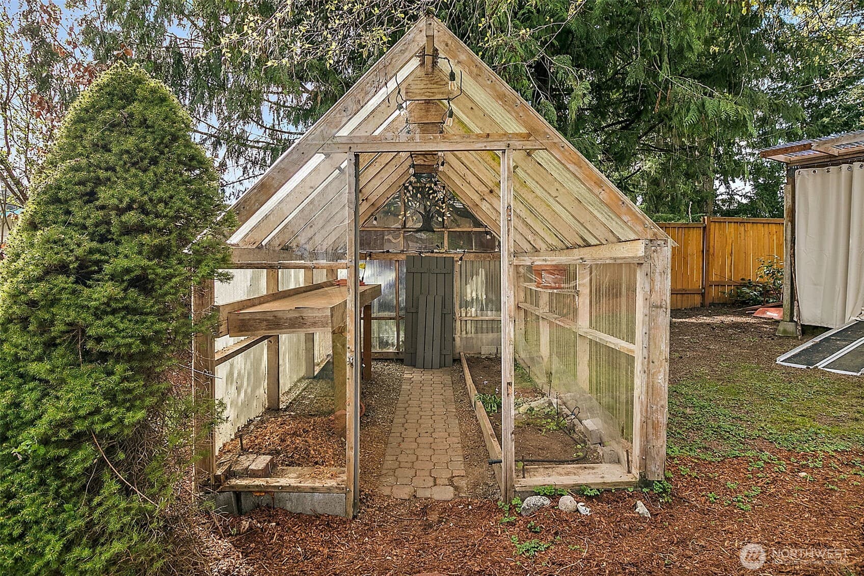 Property photo 33