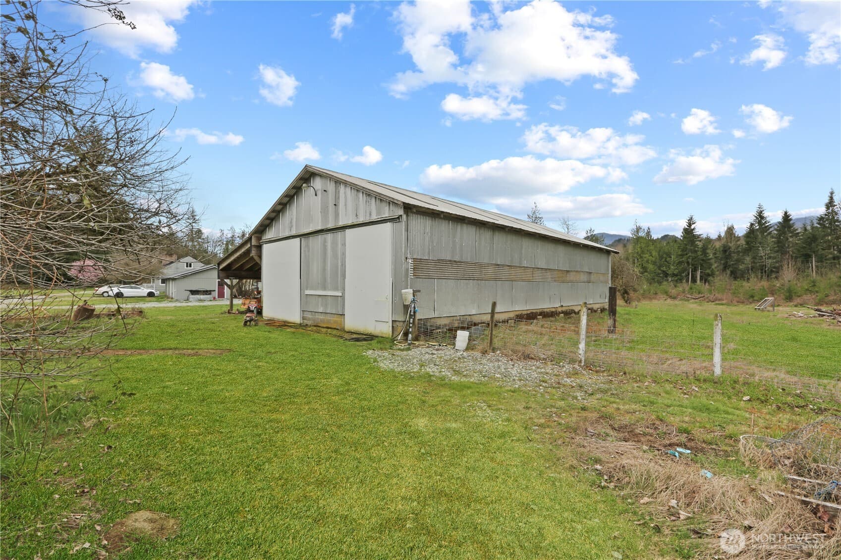 Property photo 35