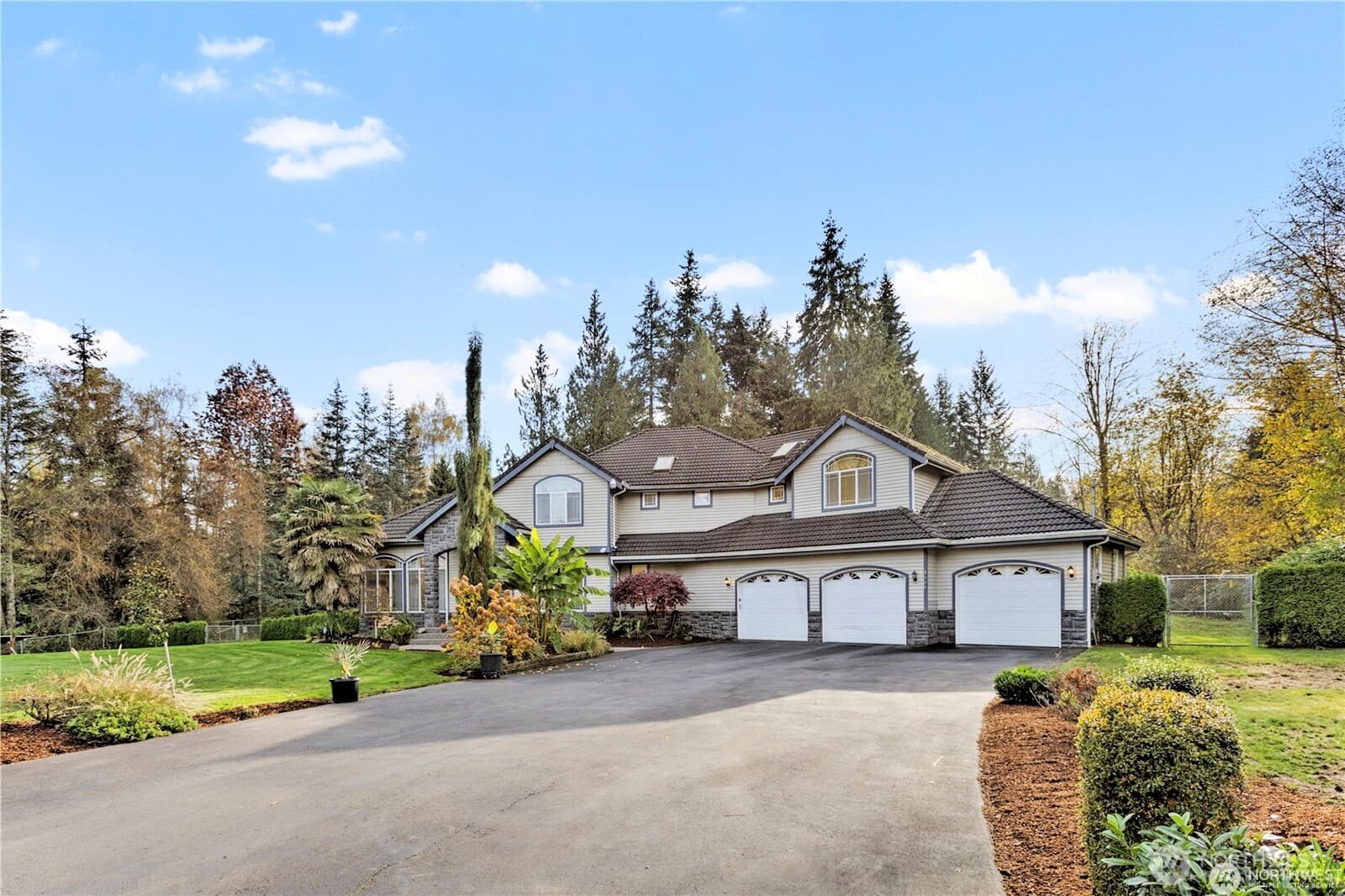 Property photo 38