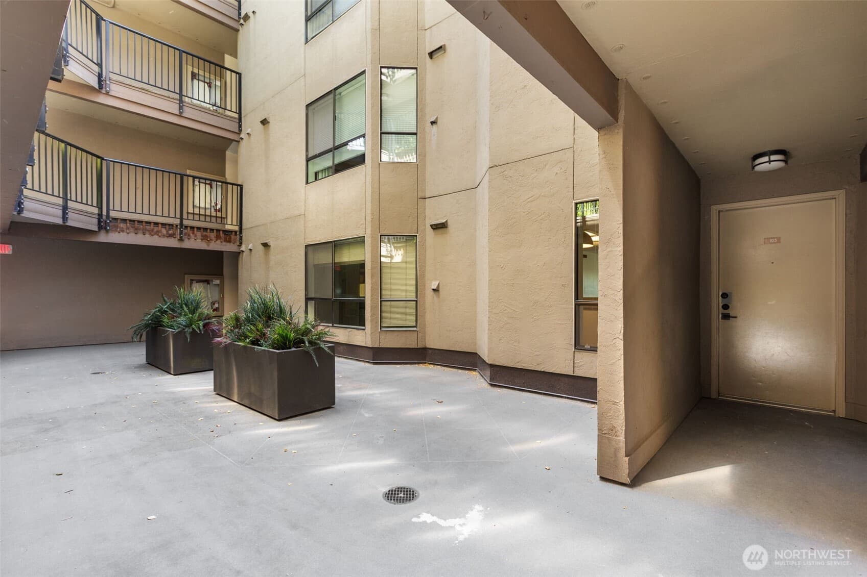 Property photo 25
