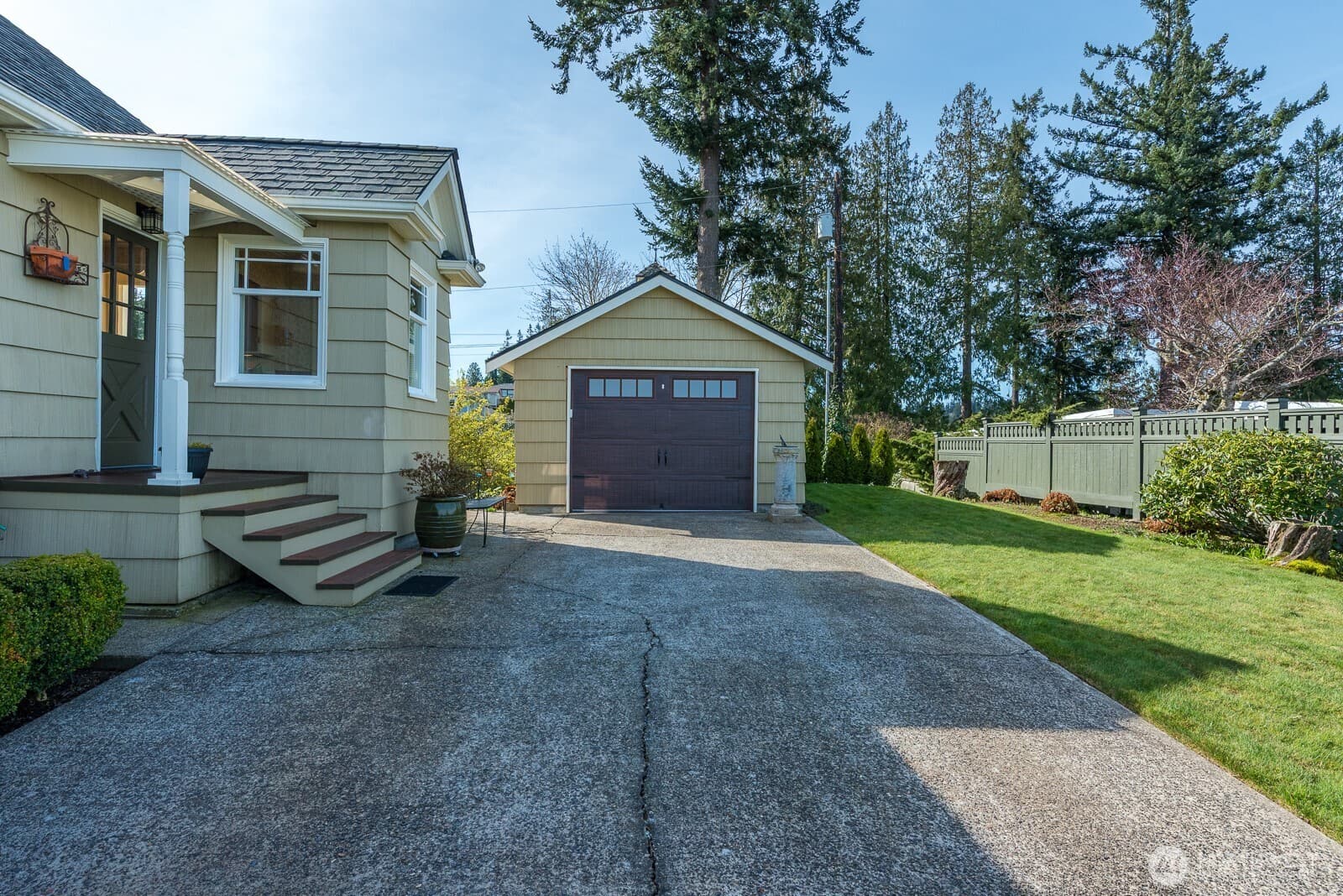 Property photo 38
