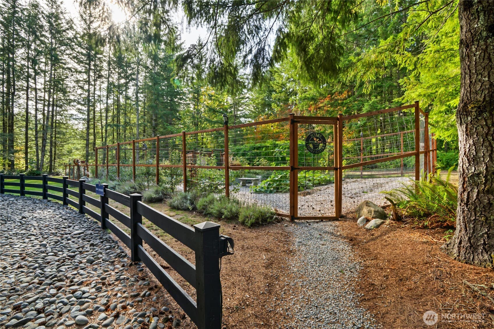 Property photo 38