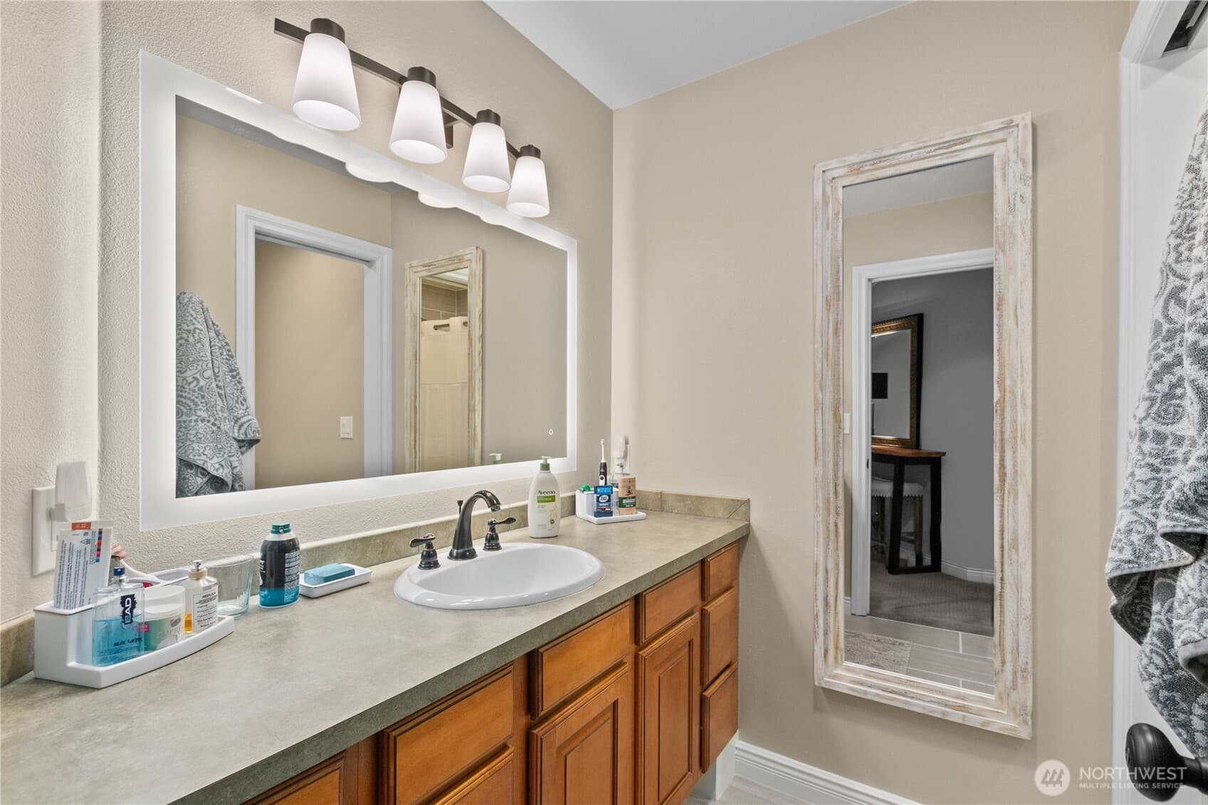 Property photo 32