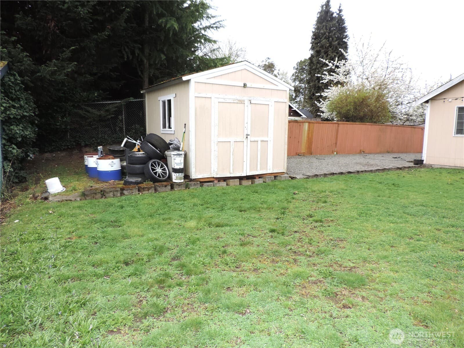 Property photo 25