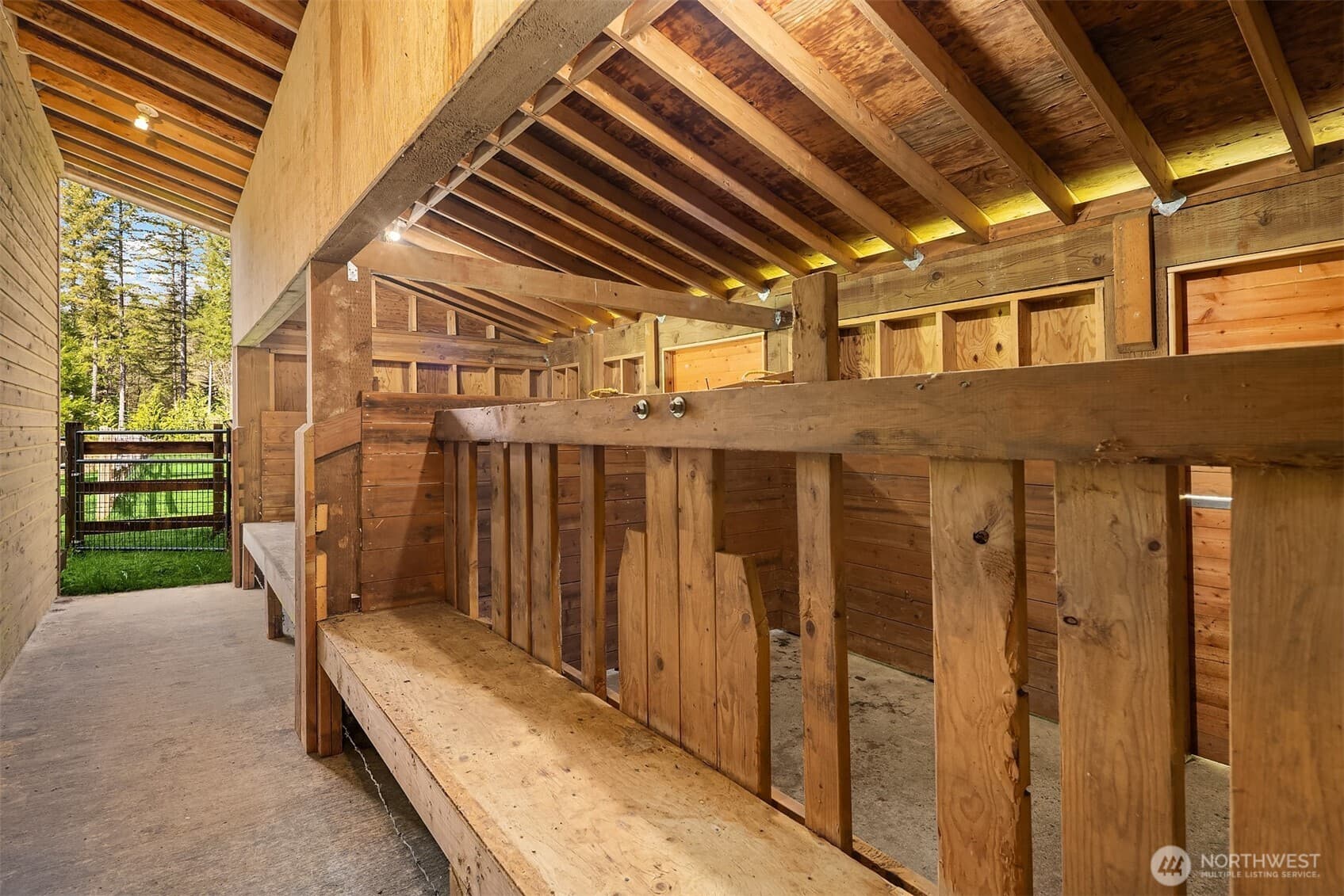 Property photo 38