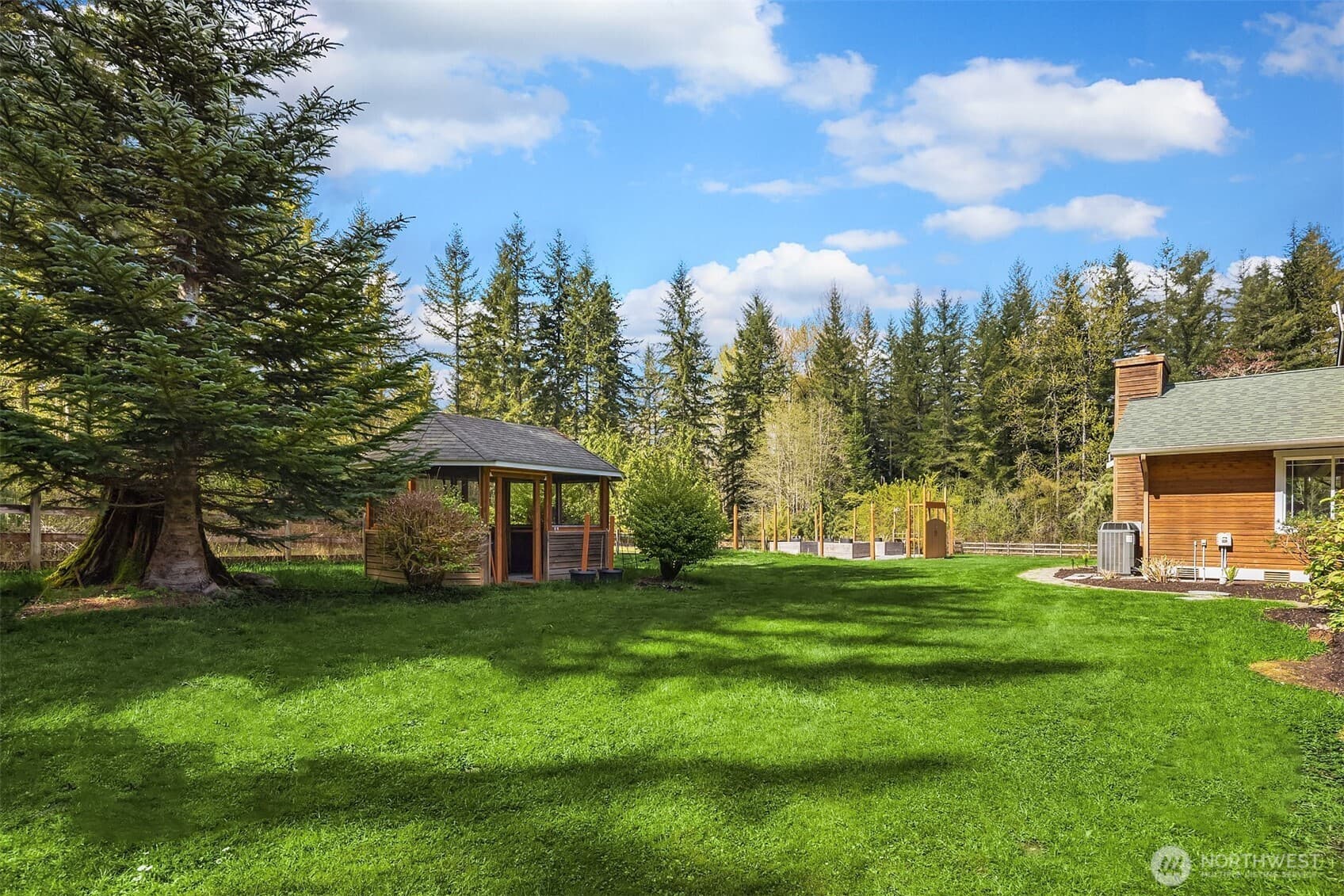 Property photo 33