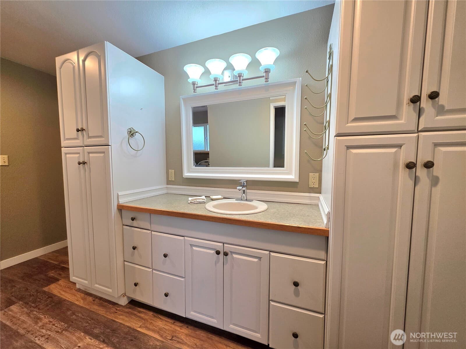 Property photo 36