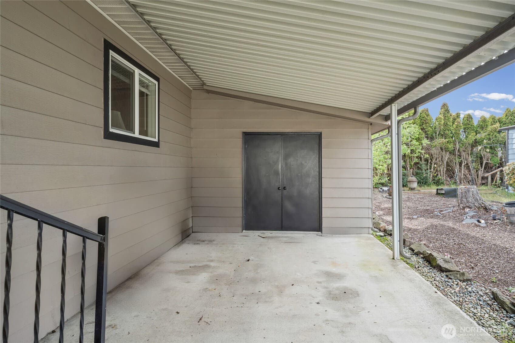 Property photo 24