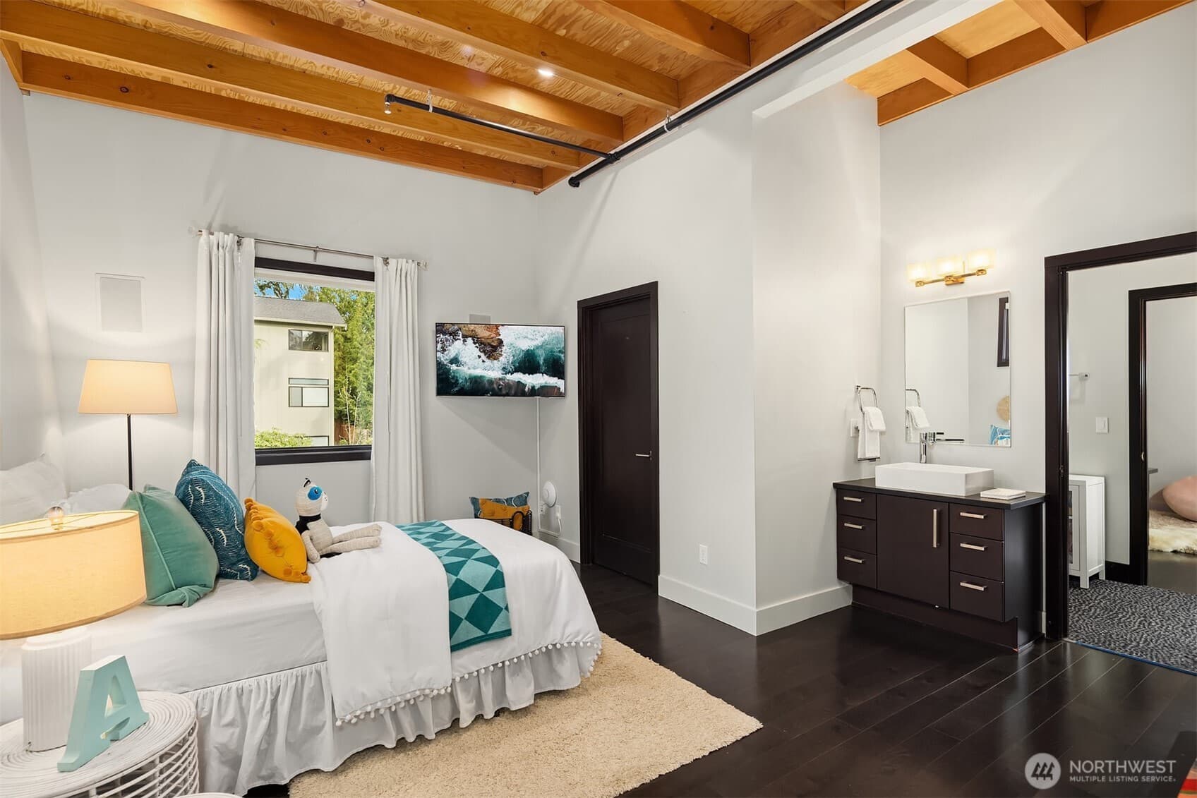 Property photo 32